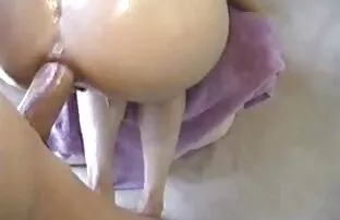 XXX 乳腺科医生，红发，病人用他的手指加热他们的阴部。 我们是毛茸茸的色情片