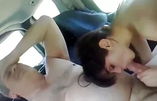 XXX 梅丽莎*门德斯一个游戏有一个大鸡巴 毛茸茸的继母视频