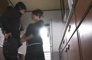XXX 玩令人难以置信的深黑肉-Gloryhole 免费的毛茸茸的妈妈色情