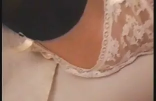 XXX 男人把你的指甲涂上生锈的 肛交毛茸茸的