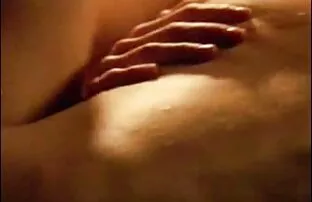 XXX 你醒来在四个完美的美味乌猫 丰满的毛茸茸的妈妈