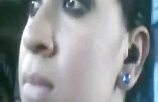 XXX 我们只是想让他拒绝一个大黑公鸡。 色情毛茸茸的新