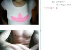 XXX 专业按摩的女孩，一只公鸡在她嘴里，猫重 毛茸茸的妈妈和儿子