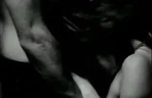 XXX 米娅把一个大巨人。 俄罗斯妈妈毛茸茸的