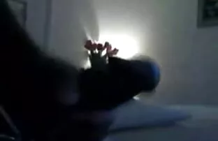 XXX 眼镜有一根棍子包她的热吐。 凸轮毛茸茸的生活