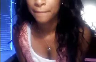 XXX 妈妈一直在喝酒，女儿和她的男朋友。 毛茸茸的色情肛门