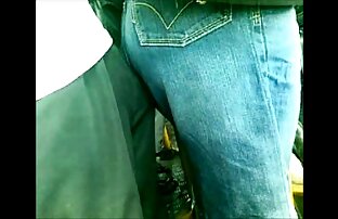 女人想互相做爱。 毛茸茸的阿拉伯色情