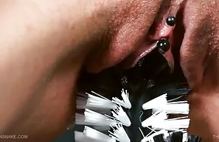 XXX 中西部男孩是一个奶油。 毛茸茸的妈妈勾引儿子