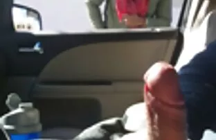 XXX 妈妈投降她儿子的阴道。 妈妈的儿子毛茸茸的色情片