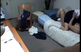 XXX 使空气紧青少年公鸡 毛茸茸的代词视频